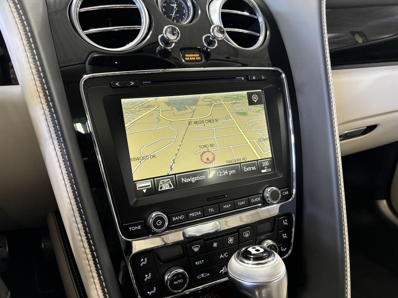 2016 Bentley FLYING SPUR W12|NO LUX TAX|NAV|MASSAGE|CREAMLEATHER|NAIMAUDIO| - Photo #37