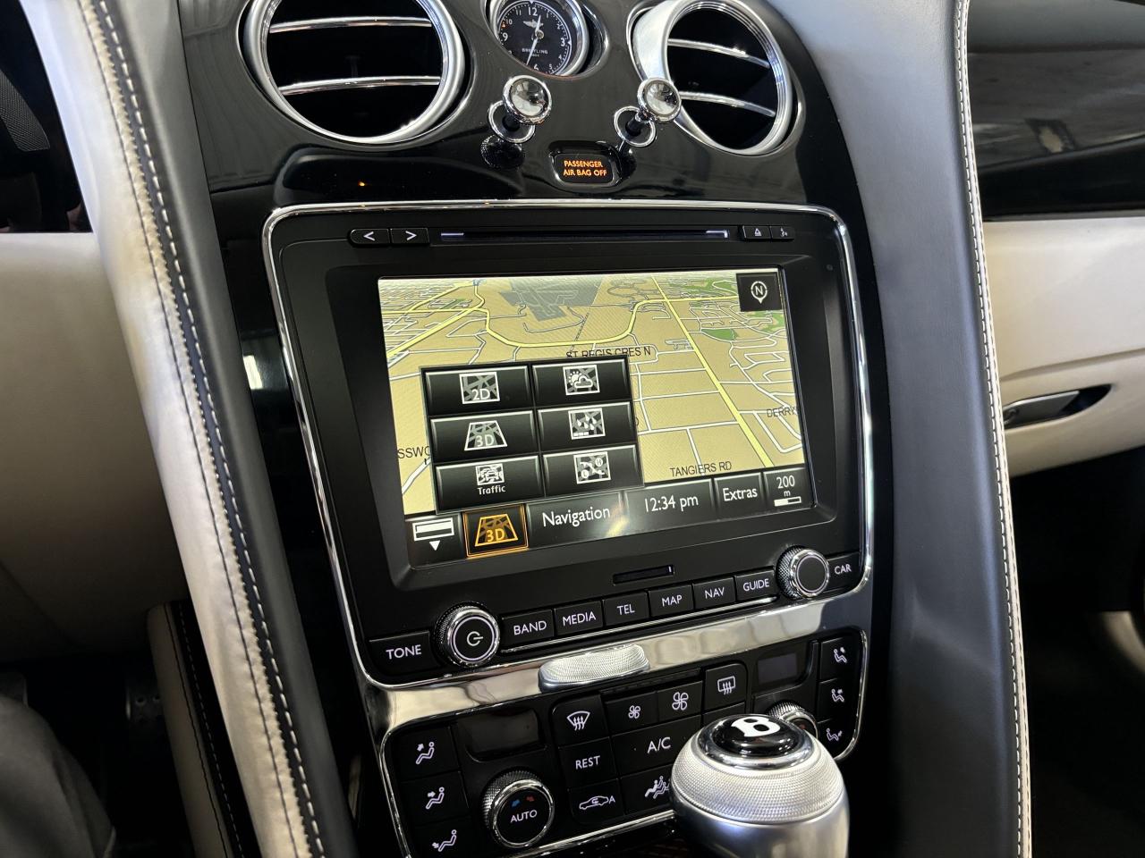 2016 Bentley FLYING SPUR W12|NO LUX TAX|NAV|MASSAGE|CREAMLEATHER|NAIMAUDIO| - Photo #38
