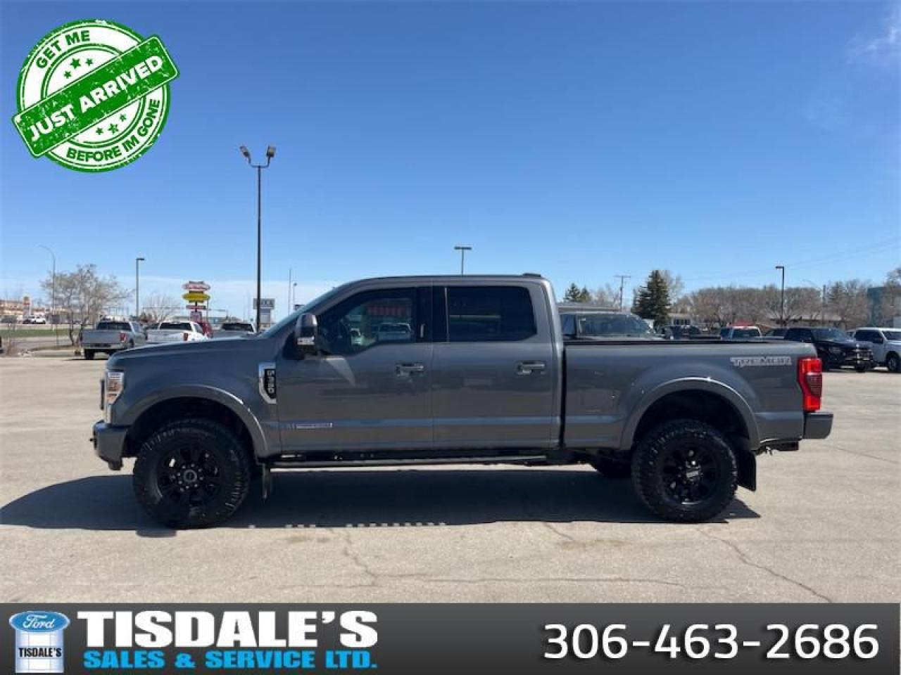 2022 Ford F-350 Super Duty Lariat  - Leather Seats Photo0