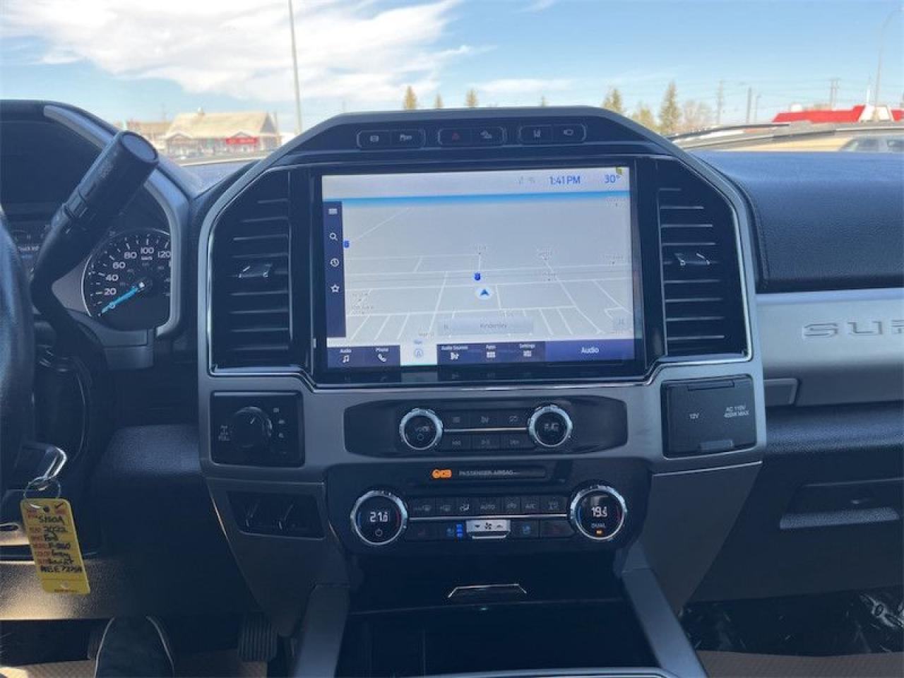 2022 Ford F-350 Super Duty Lariat  - Leather Seats Photo5