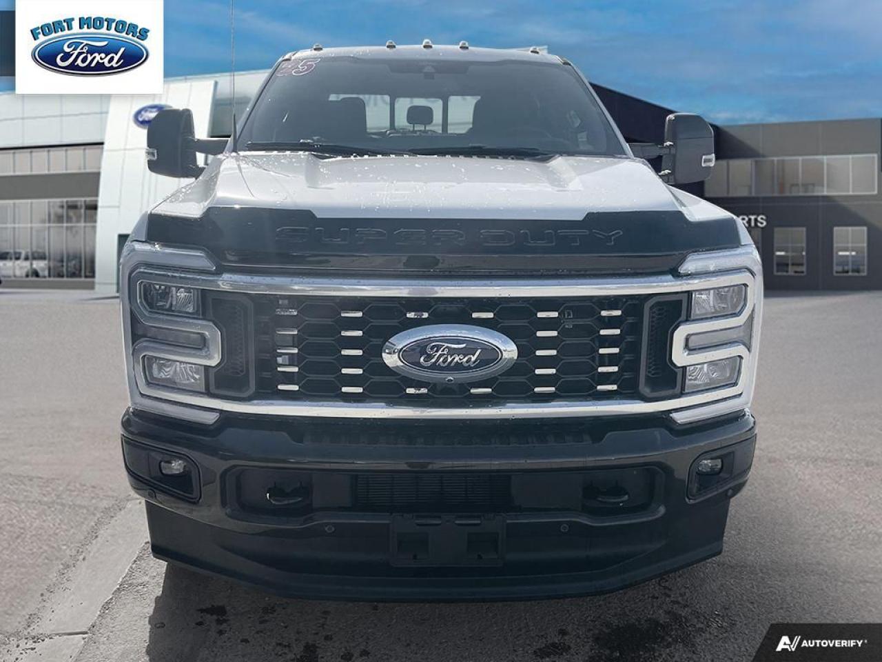 2025 Ford SUPERDUTY F-350® King Ranch® Photo1
