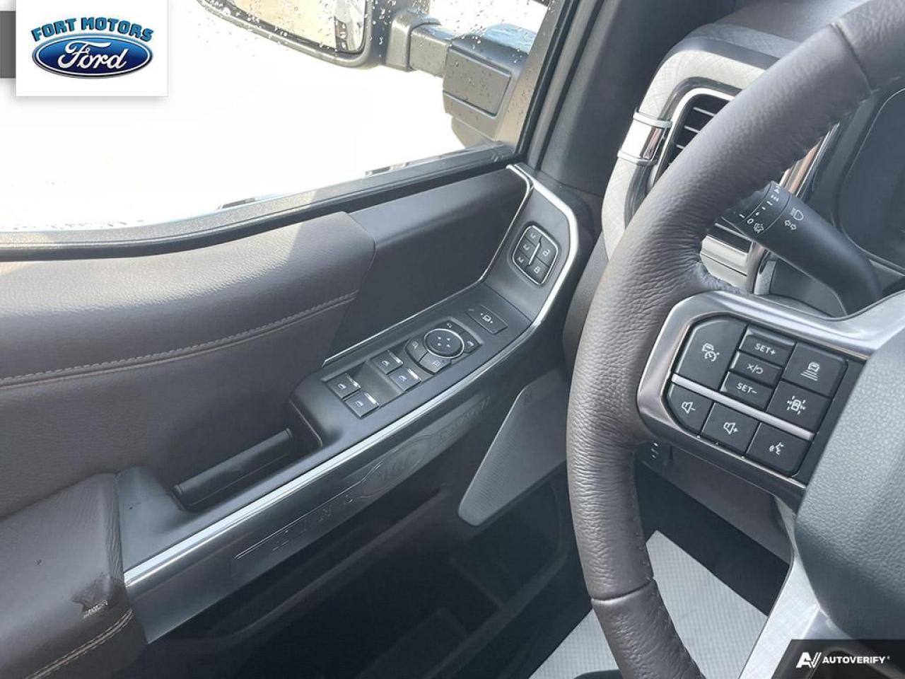 2025 Ford SUPERDUTY F-350® King Ranch® Photo5