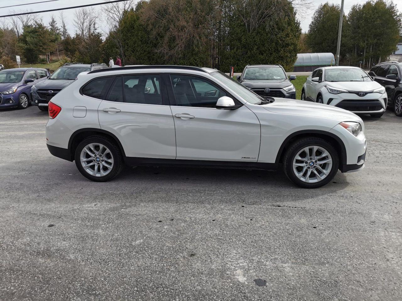 2015 BMW X1 28i xDrive - Photo #4