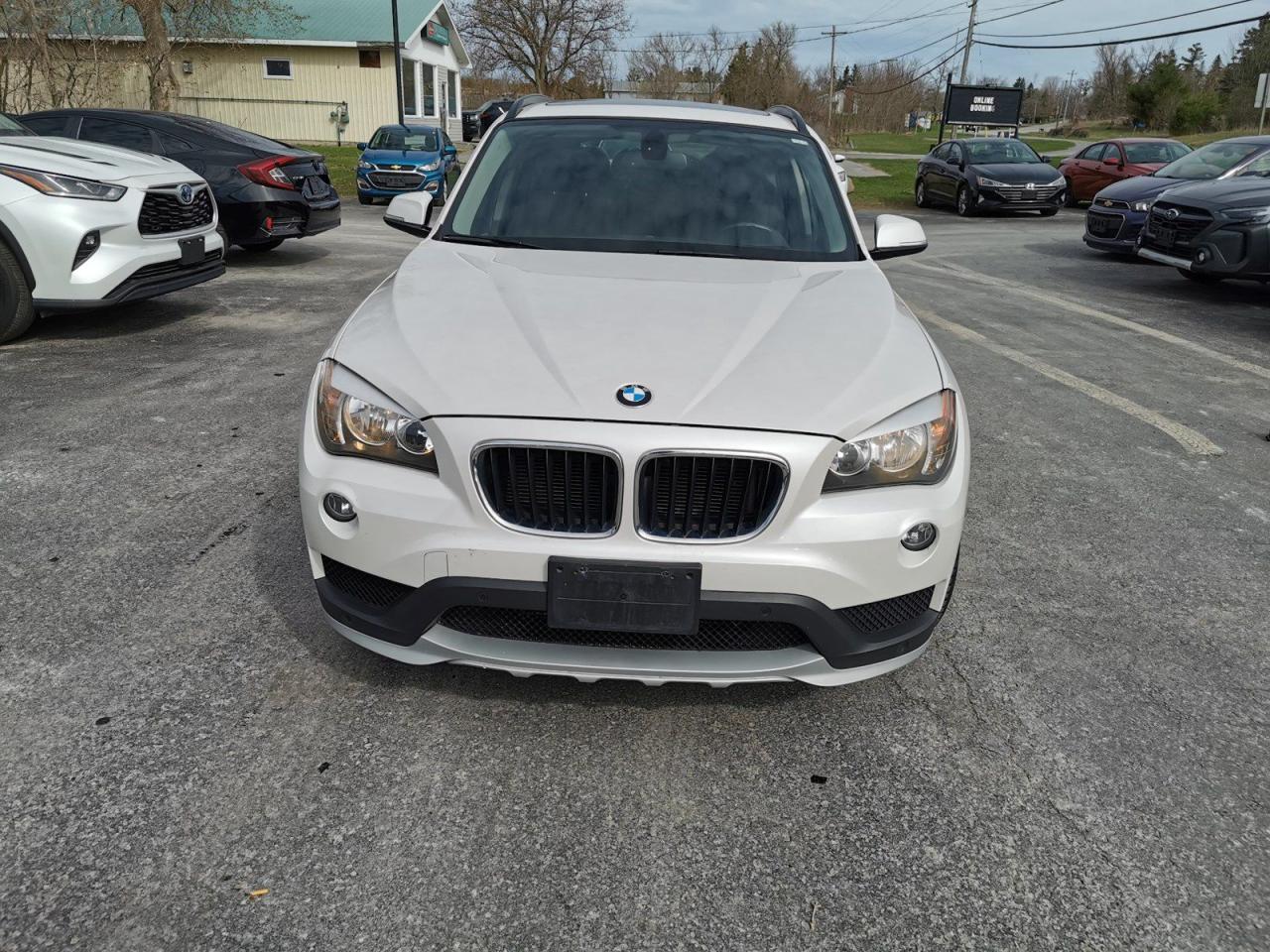 2015 BMW X1 28i xDrive - Photo #2