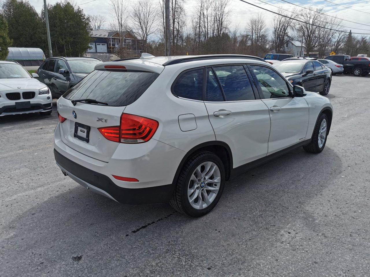 2015 BMW X1 28i xDrive - Photo #5