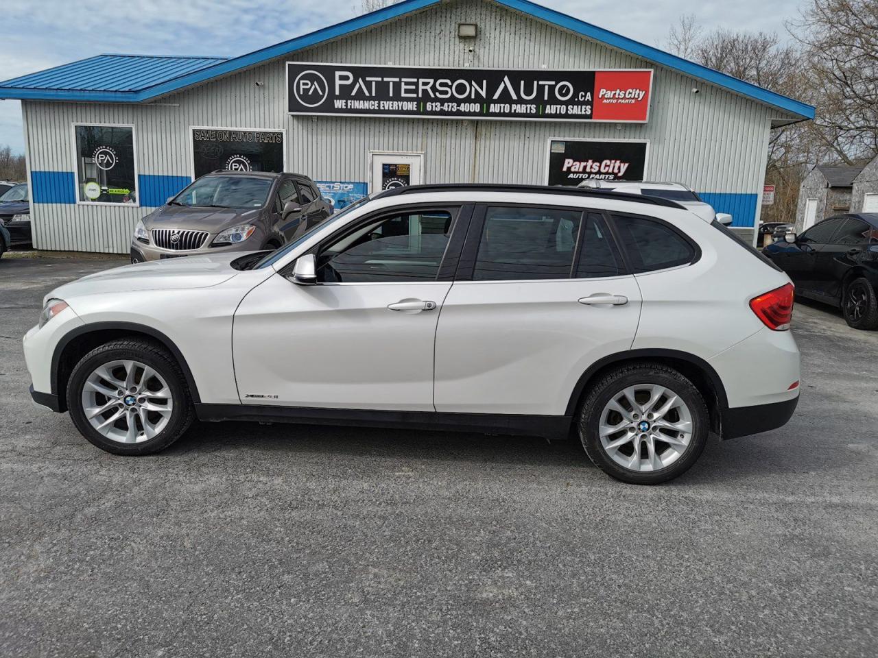 2015 BMW X1 28i xDrive - Photo #8