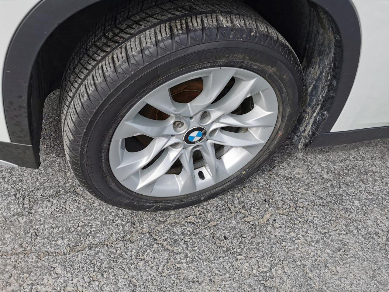 2015 BMW X1 28i xDrive - Photo #9