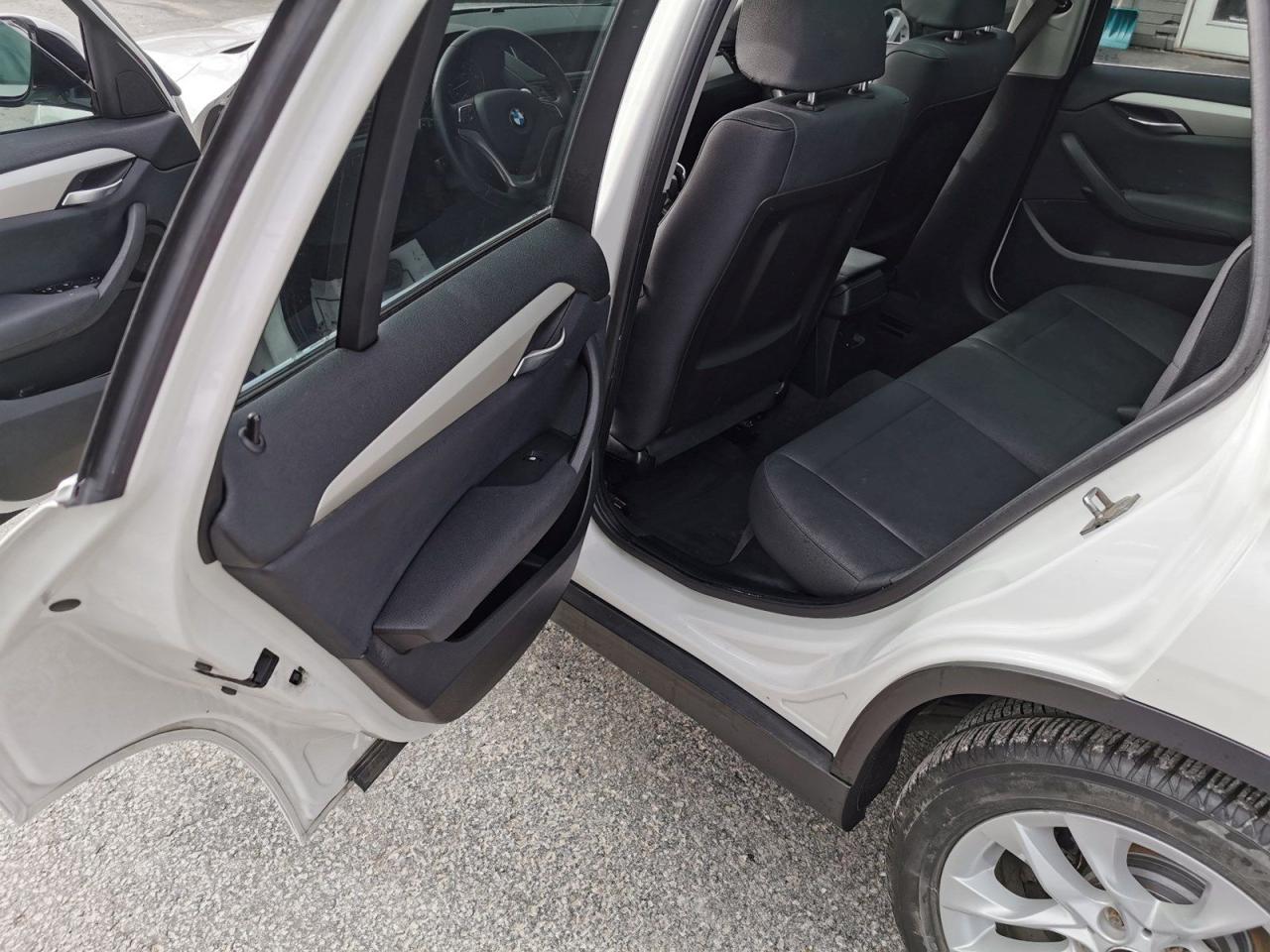 2015 BMW X1 28i xDrive - Photo #21