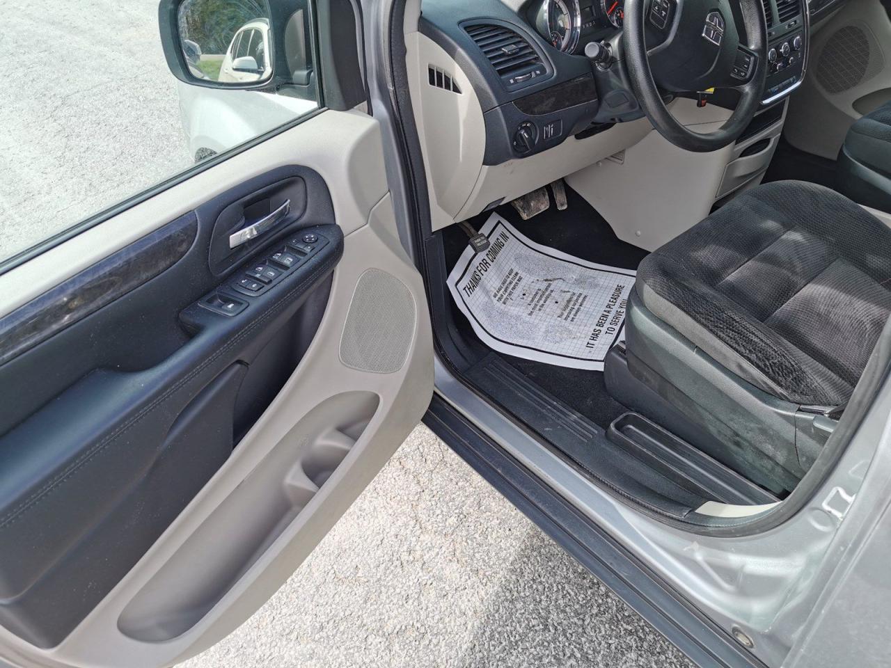 2019 Dodge Grand Caravan SE - Photo #10