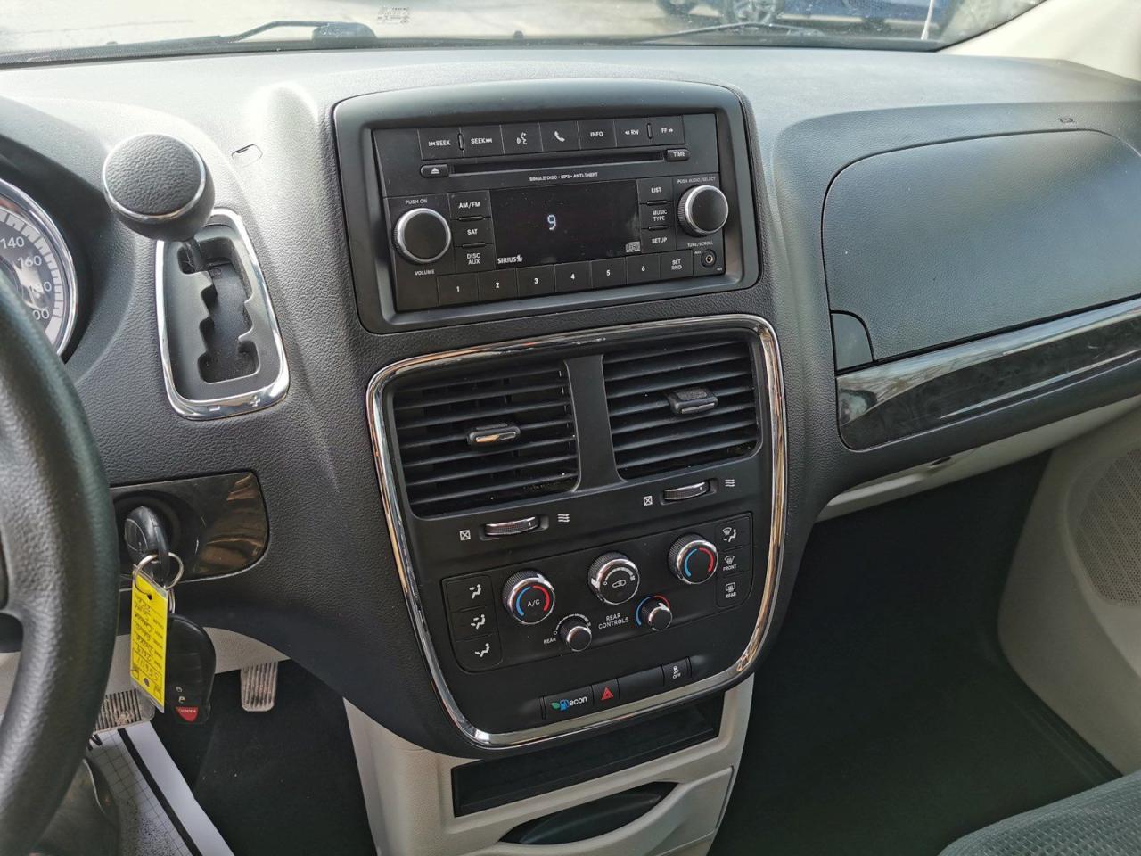 2019 Dodge Grand Caravan SE - Photo #16