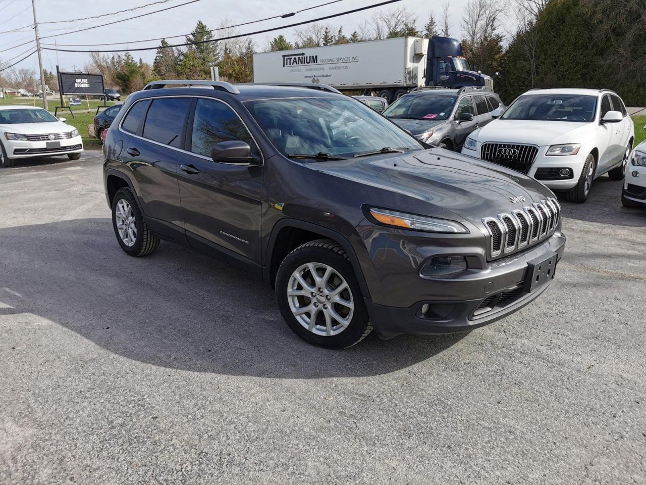 2014 Jeep Cherokee Latitude - Photo #3
