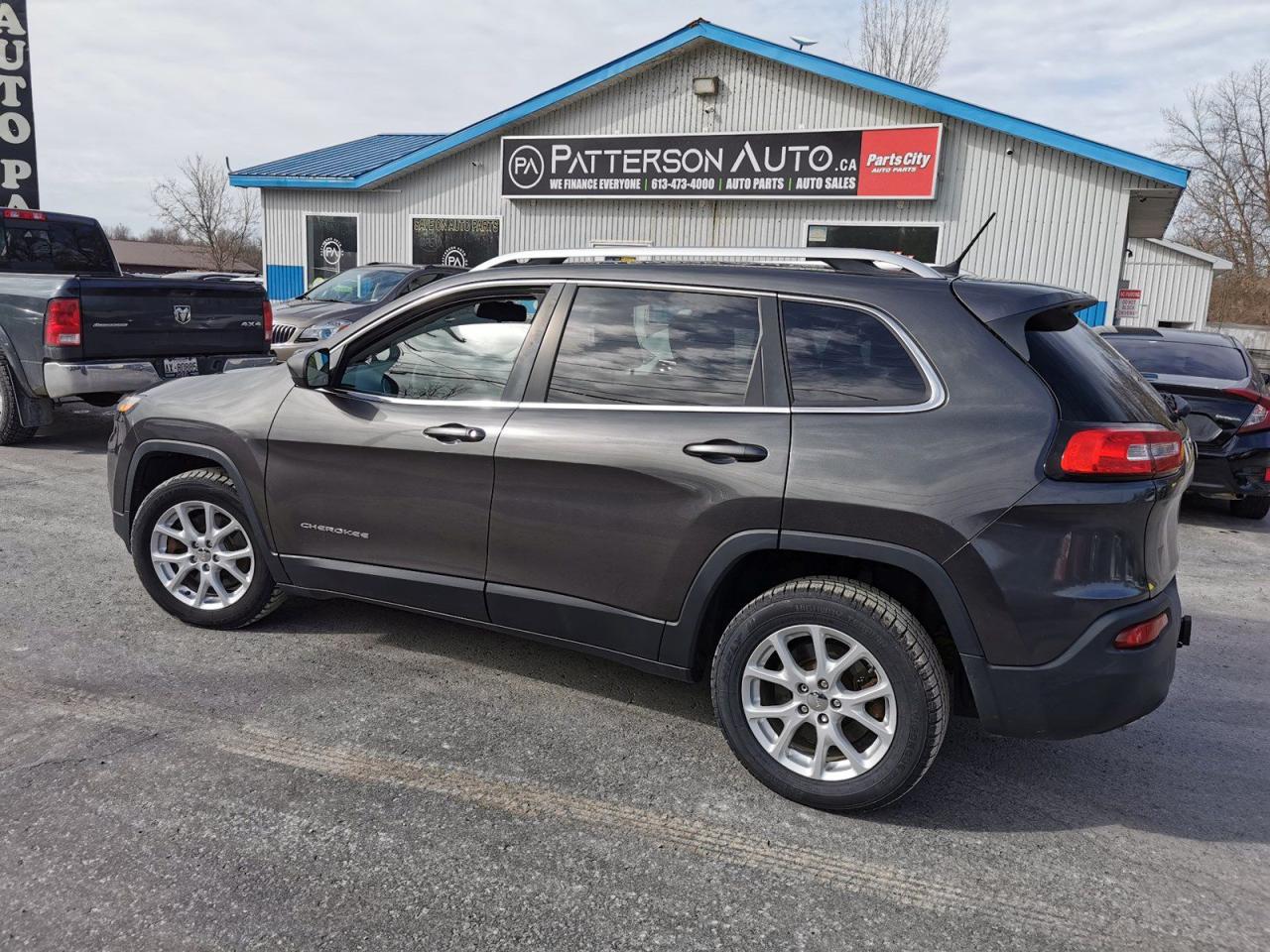 2014 Jeep Cherokee Latitude - Photo #8