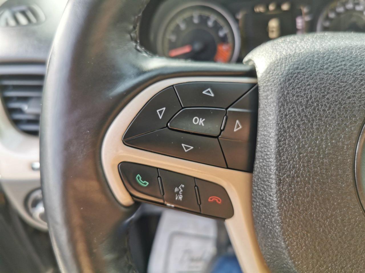 2014 Jeep Cherokee Latitude - Photo #14