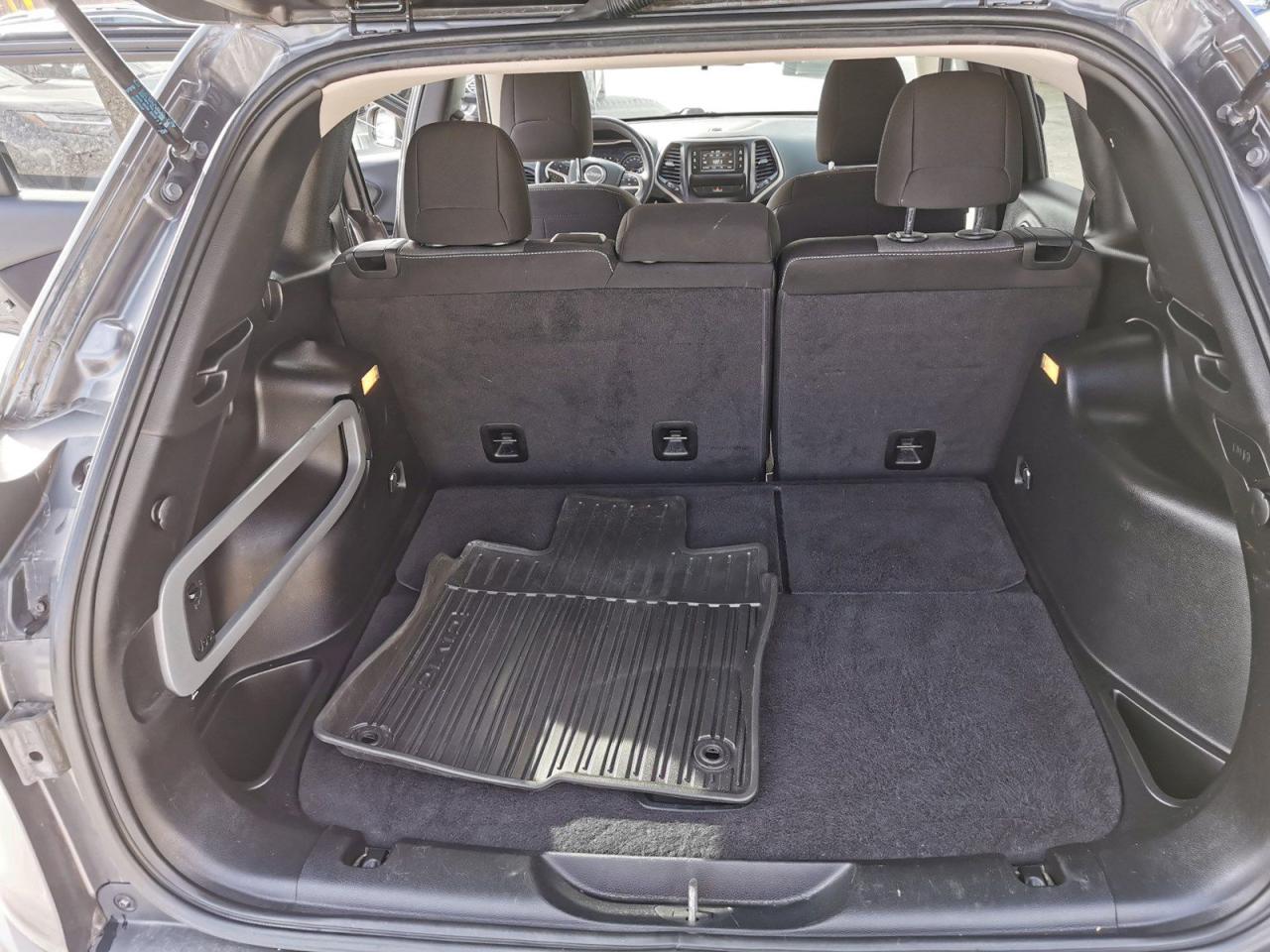 2014 Jeep Cherokee Latitude - Photo #23