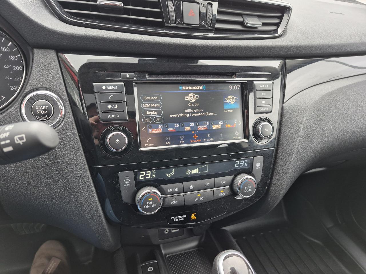 2023 Nissan Qashqai SV AWD Photo9