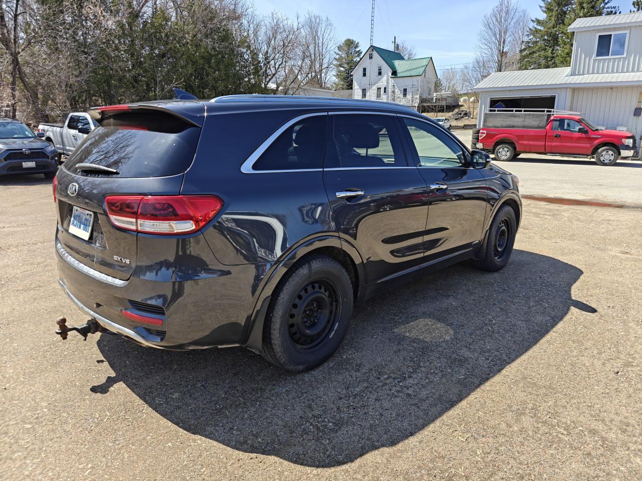 2018 Kia Sorento SX Photo2