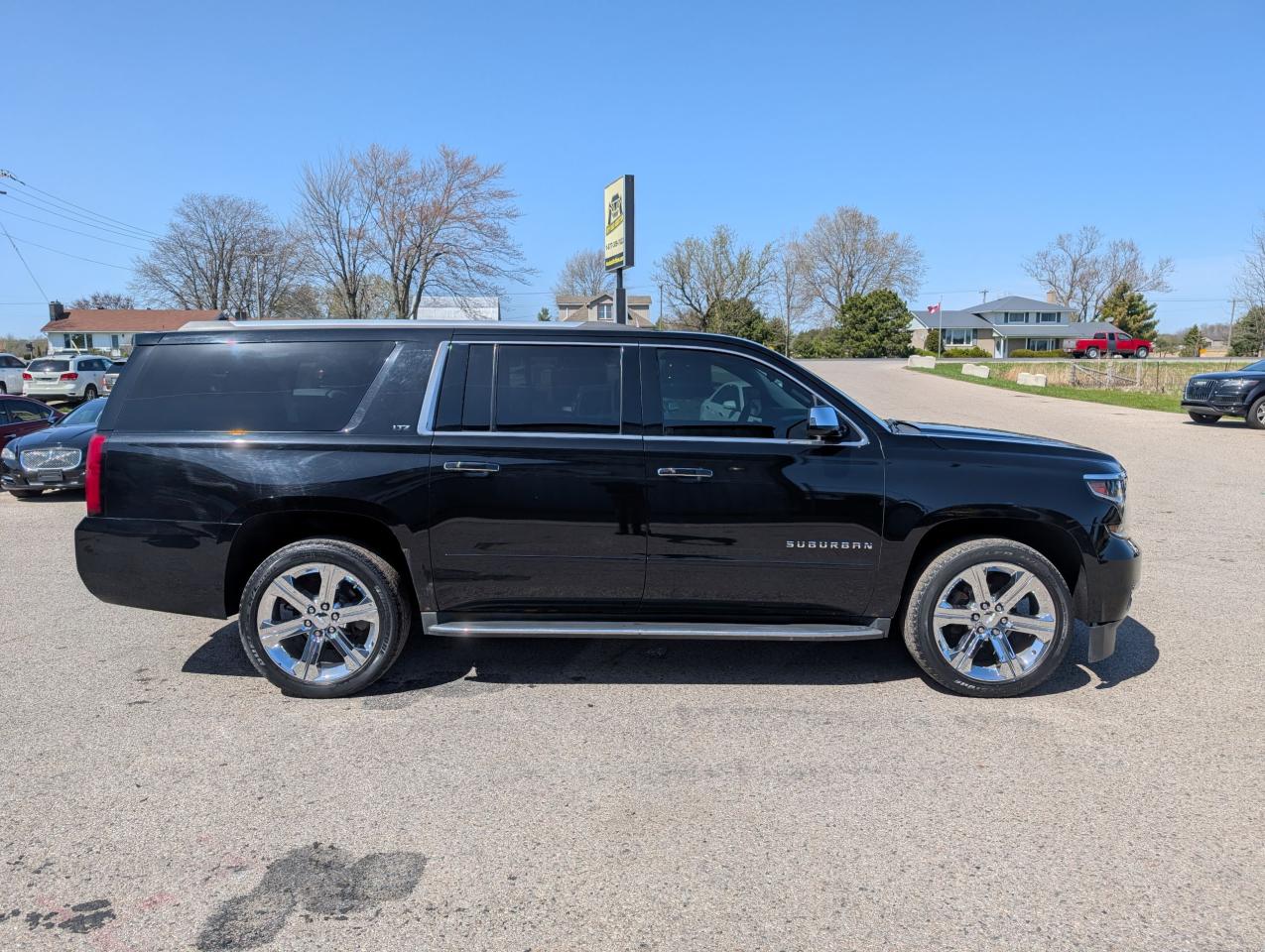 2016 Chevrolet Suburban LTZ - Photo #6