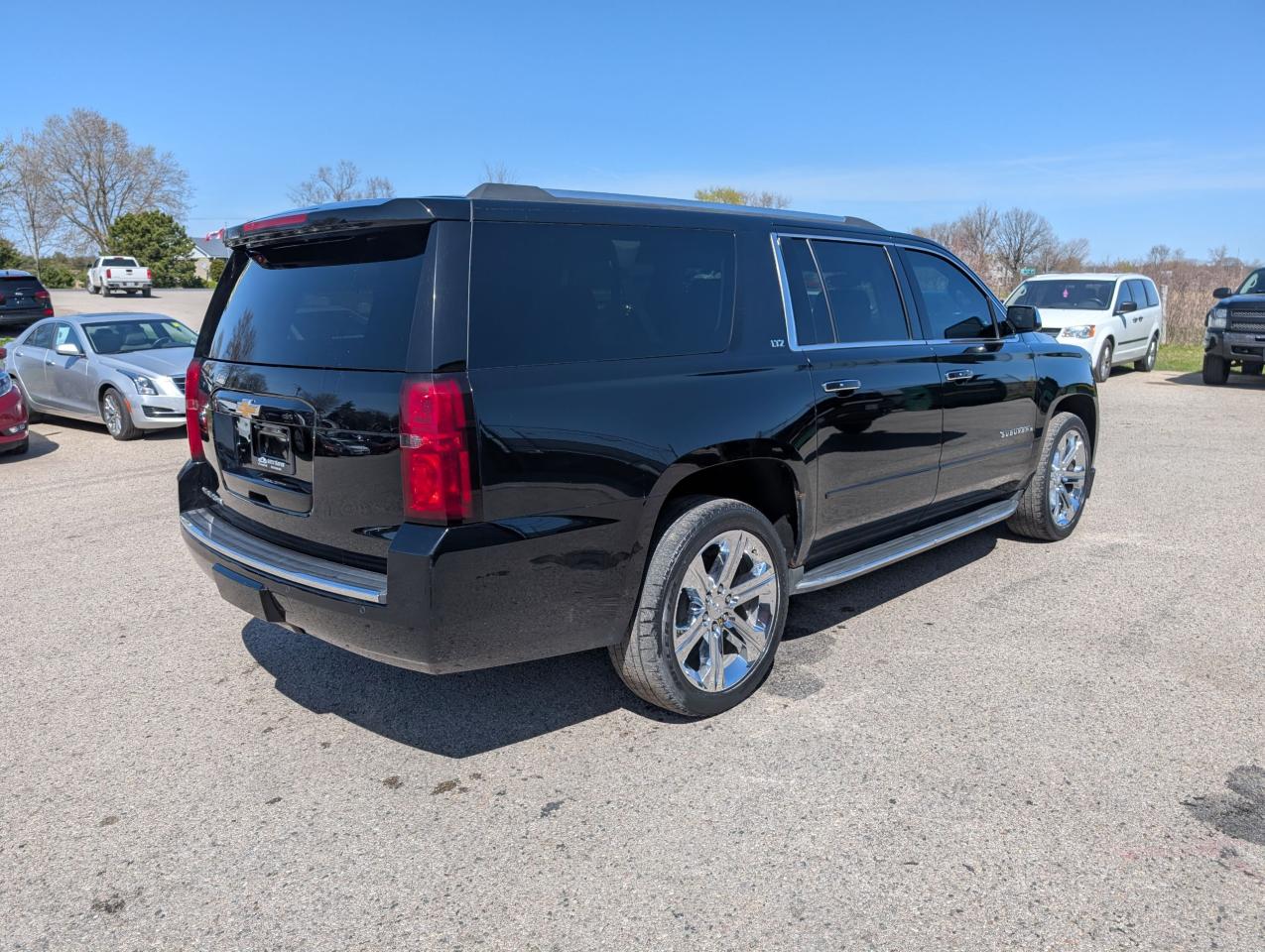 2016 Chevrolet Suburban LTZ - Photo #5