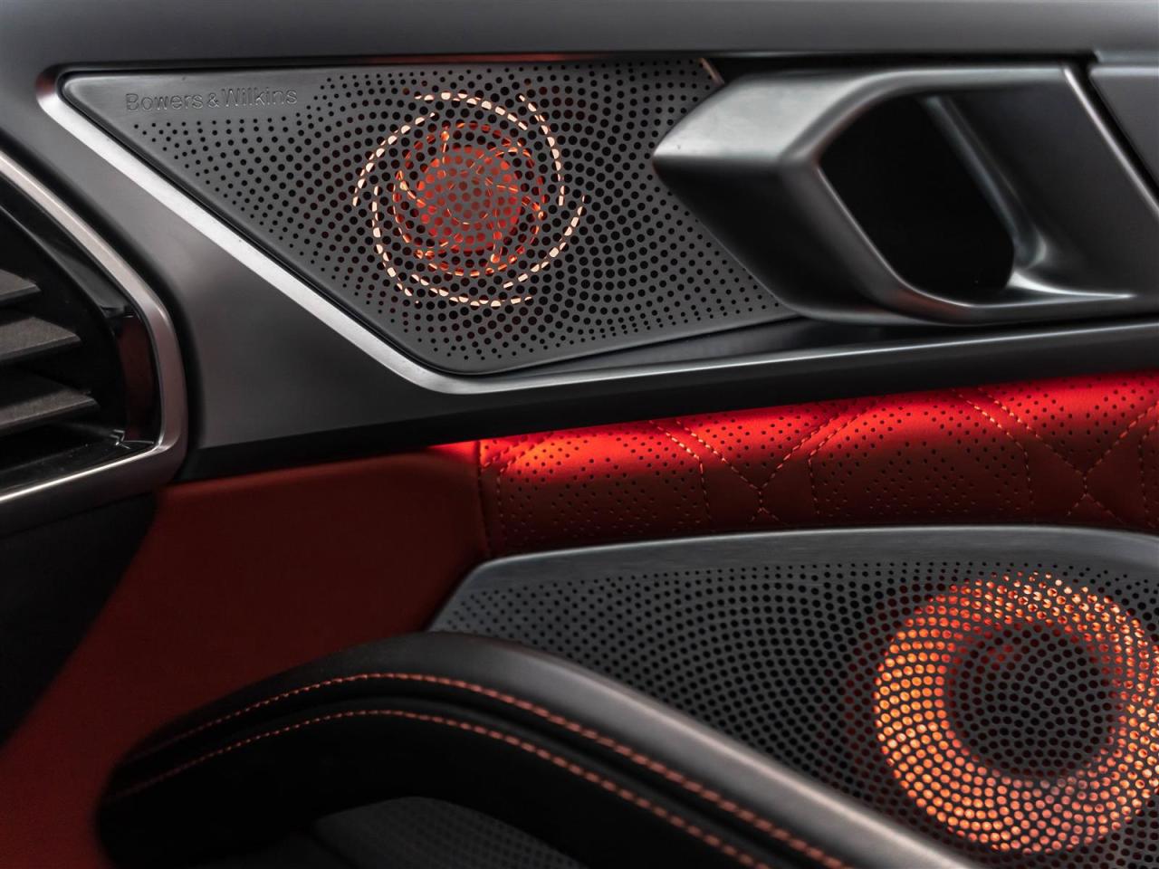 2023 BMW M8 COMPETITION|CONVERTIBLE|M CARBON BUCKETS|PREMIUM PKG|B&W SOUND Photo