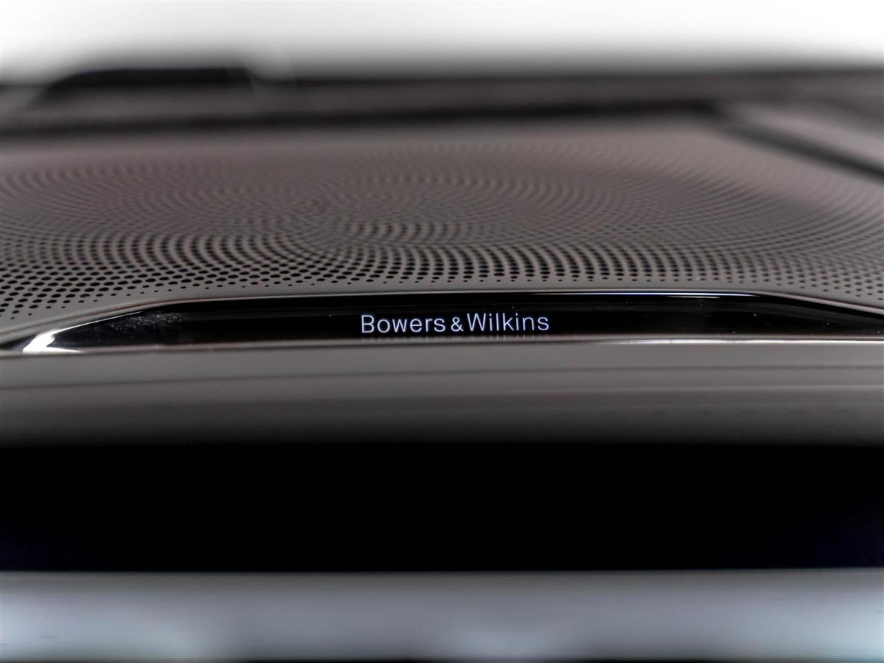 2023 BMW M8 COMPETITION|CONVERTIBLE|M CARBON BUCKETS|PREMIUM PKG|B&W SOUND Photo