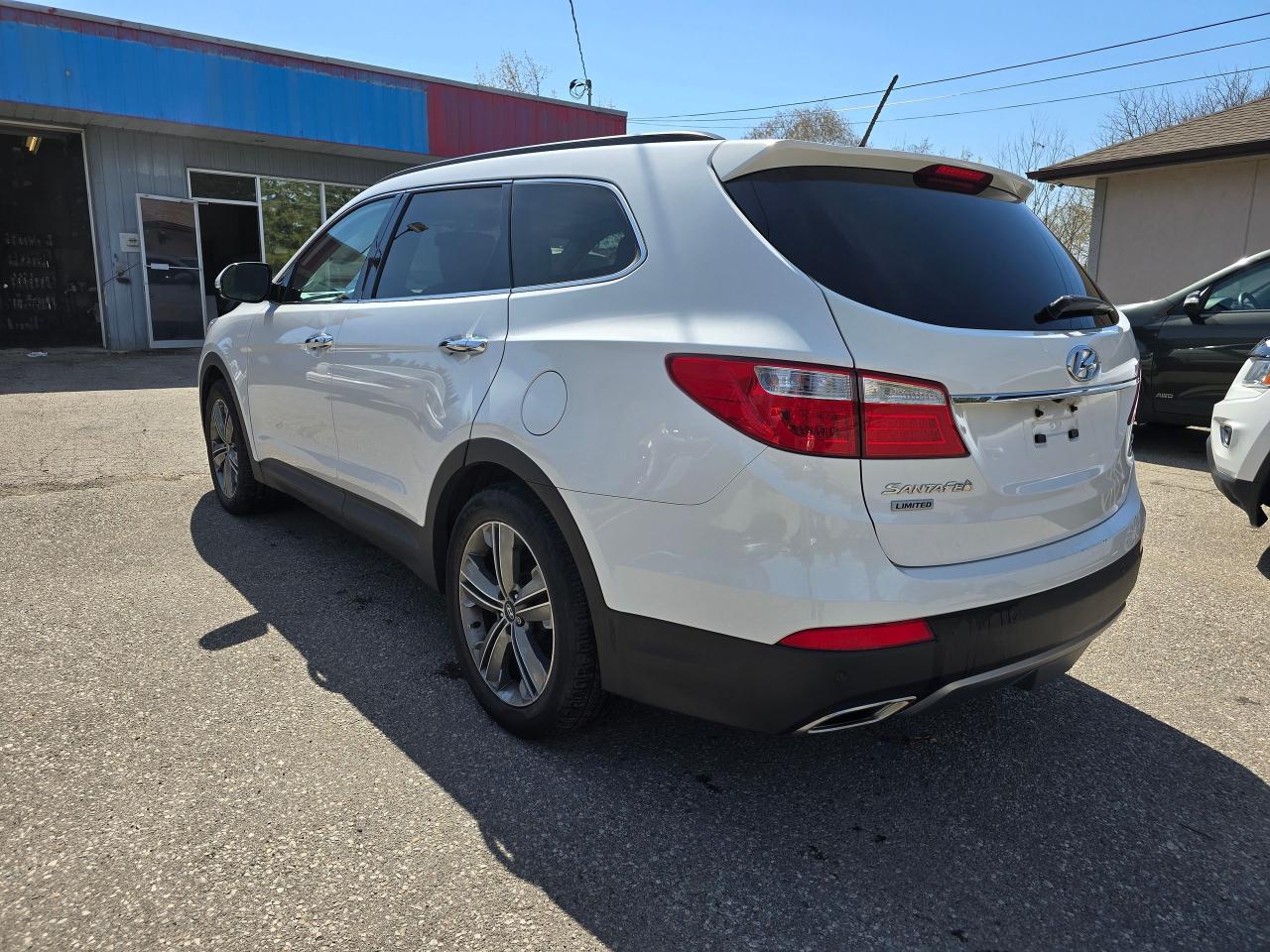 2015 Hyundai Santa Fe XL LIMITED - Photo #4