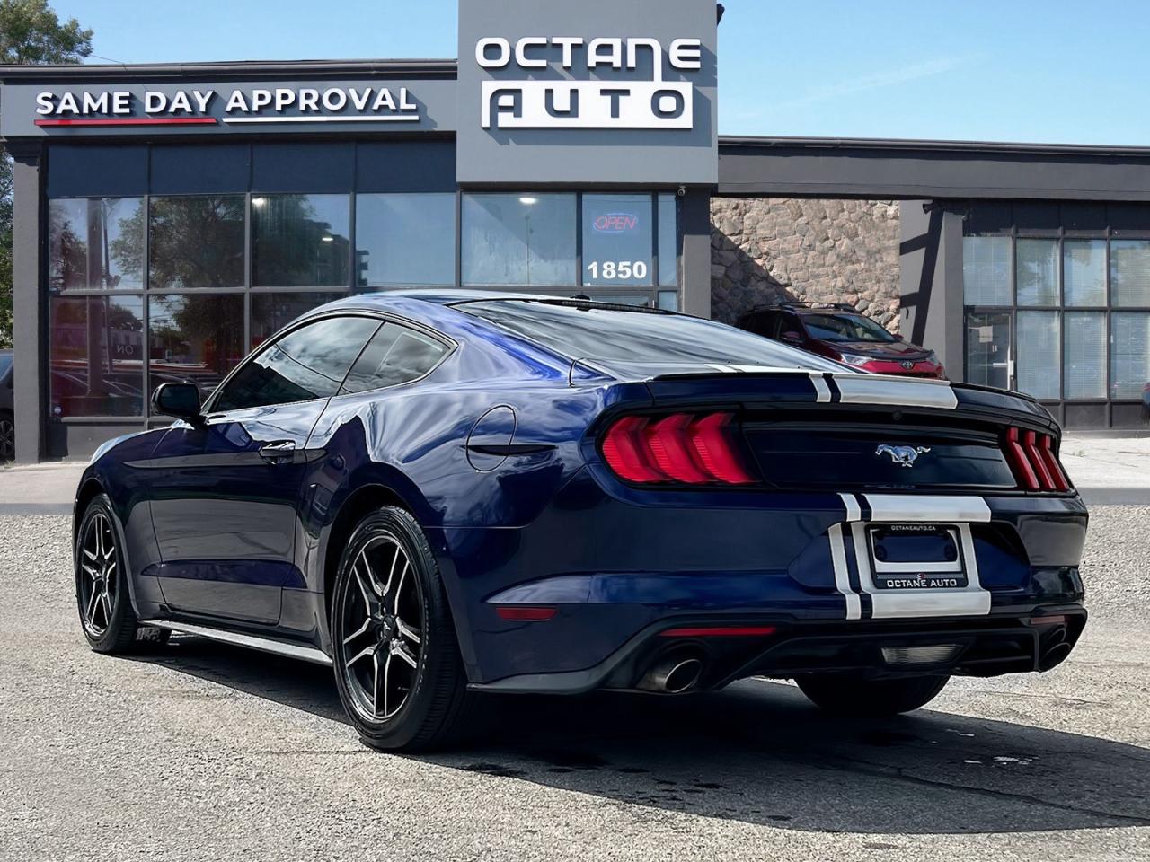 2019 Ford Mustang ECOBOOST COUPE - Photo #5