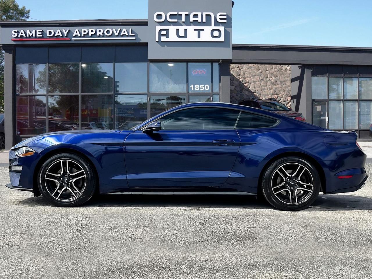 2019 Ford Mustang ECOBOOST COUPE - Photo #3