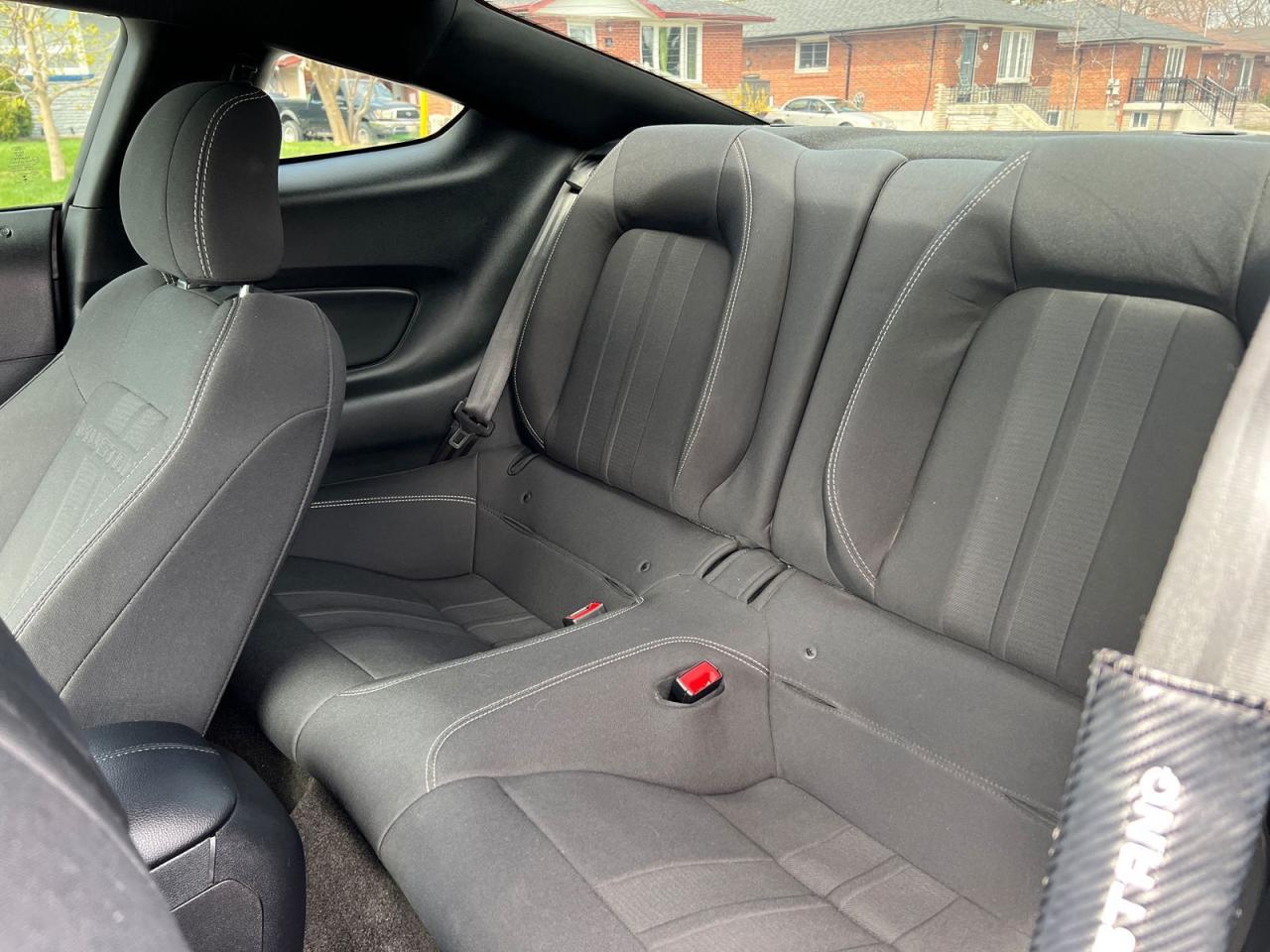 2019 Ford Mustang ECOBOOST COUPE - Photo #17