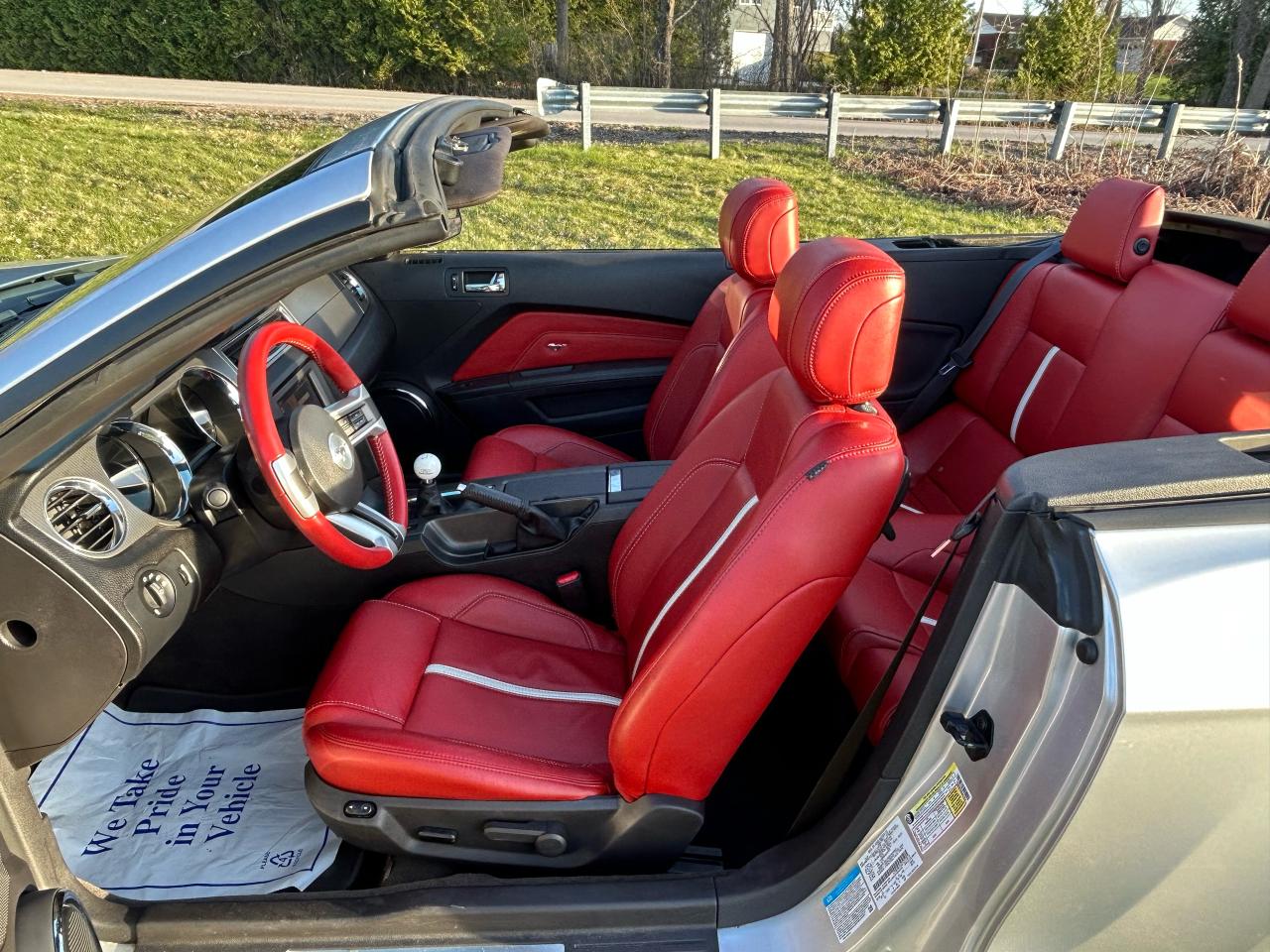2013 Ford Mustang 2dr Conv GT, Only 69700 km - Photo #37