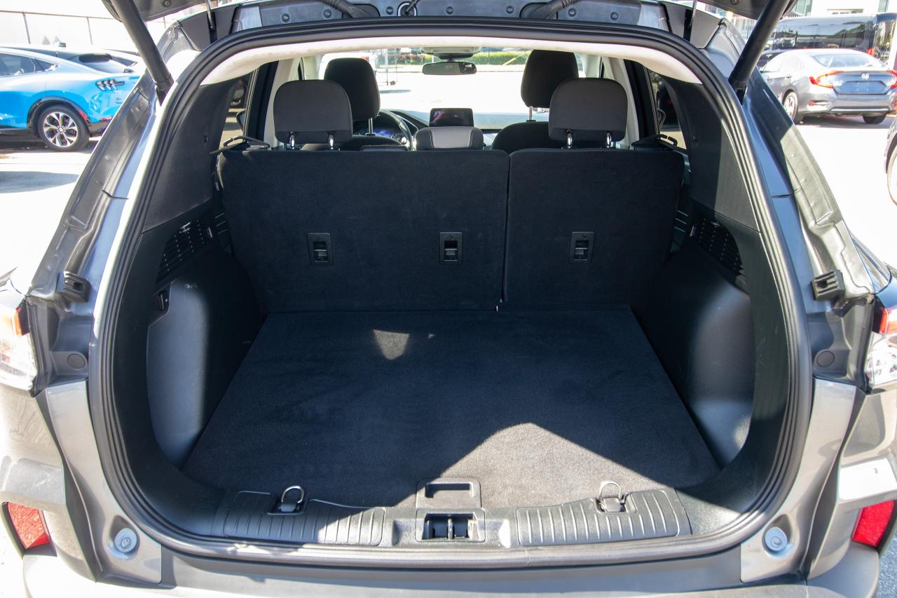 2022 Ford Escape SE Plug-In Hybrid FWD Photo5