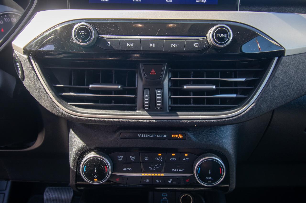 2022 Ford Escape SE Plug-In Hybrid FWD Photo5