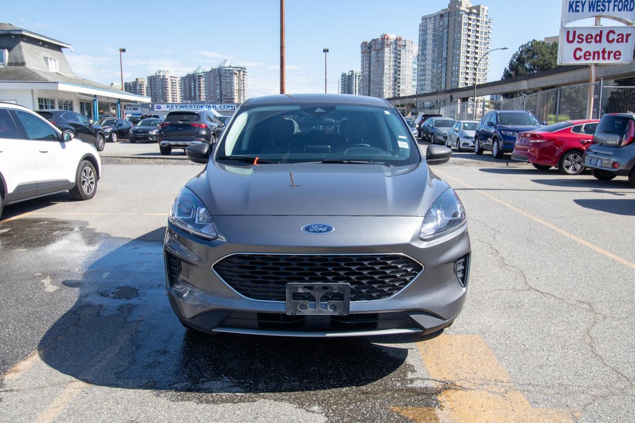 2022 Ford Escape SE Plug-In Hybrid FWD Photo5