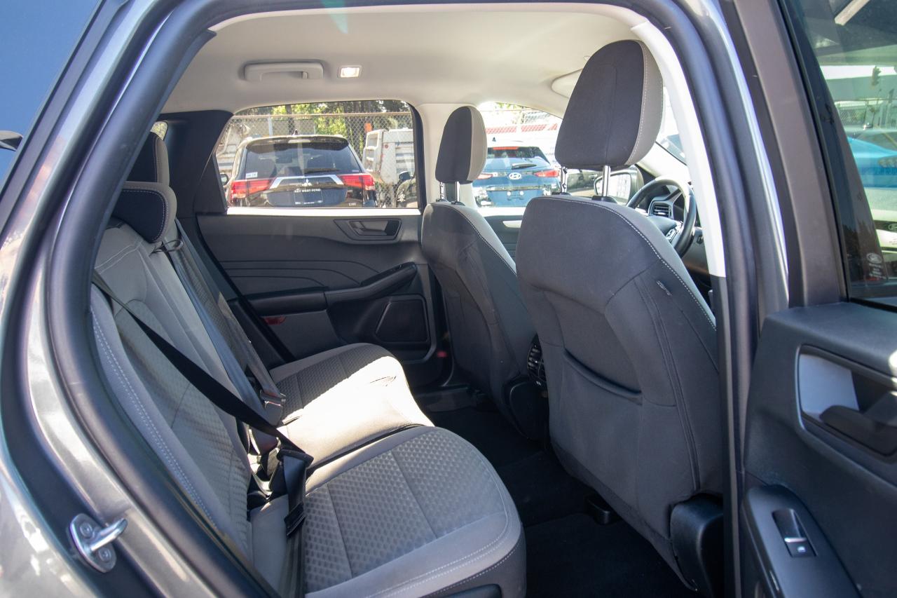 2022 Ford Escape SE Plug-In Hybrid FWD Photo5