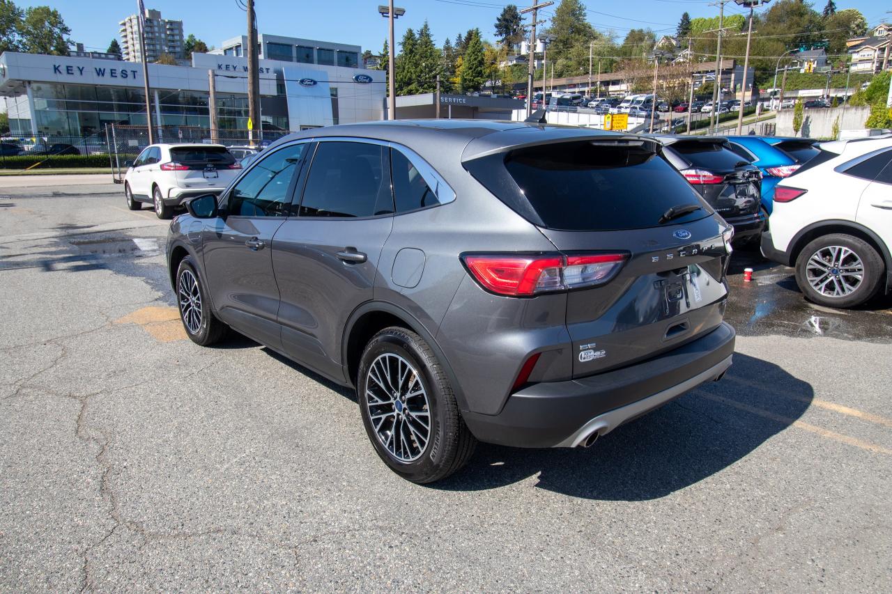 2022 Ford Escape SE Plug-In Hybrid FWD Photo5