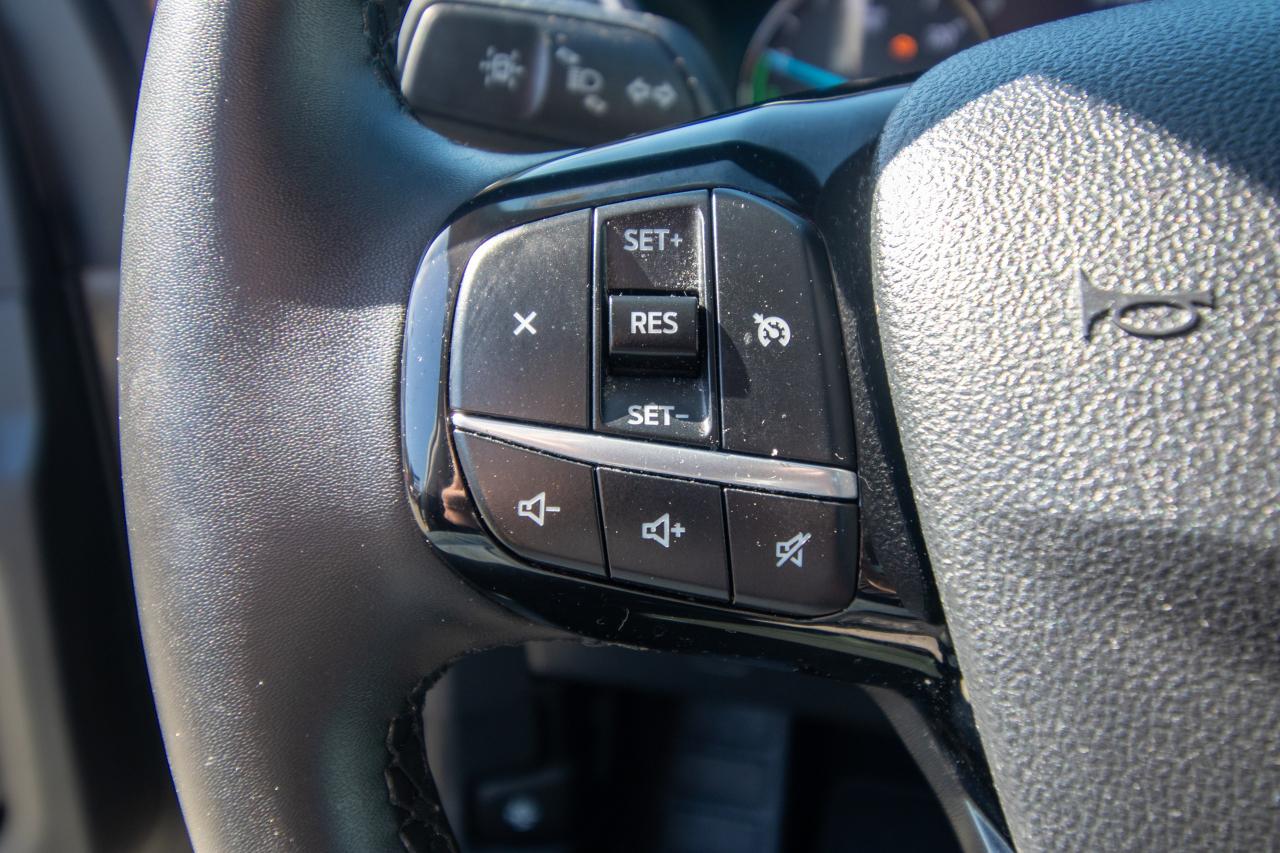2022 Ford Escape SE Plug-In Hybrid FWD Photo5