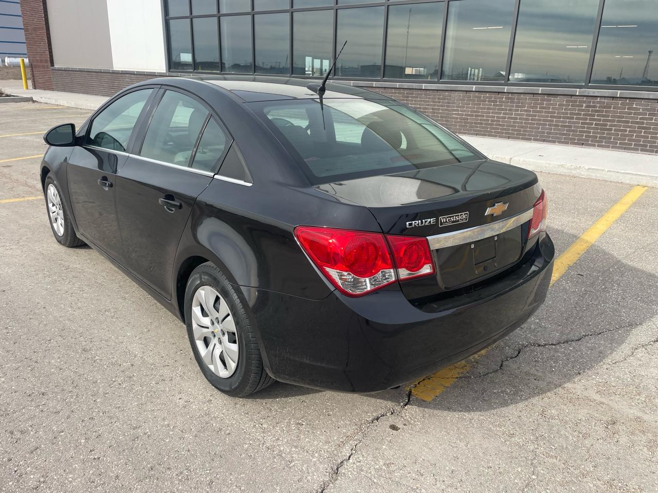 2012 Chevrolet Cruze LS+ w/1SB - Photo #4