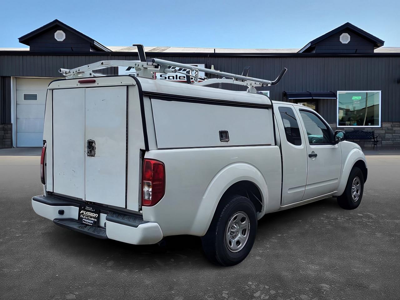 2017 Nissan Frontier S - Photo #5