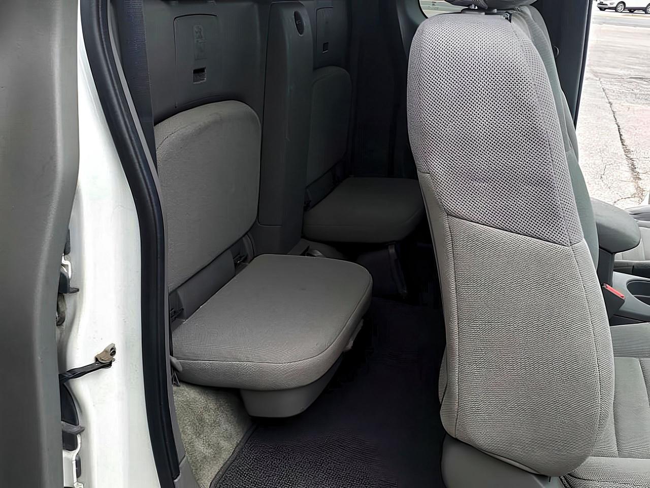 2017 Nissan Frontier S - Photo #19