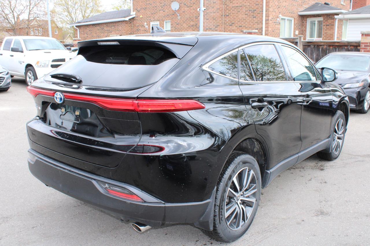 2024 Toyota Venza LE AWD hybrid - Photo #3