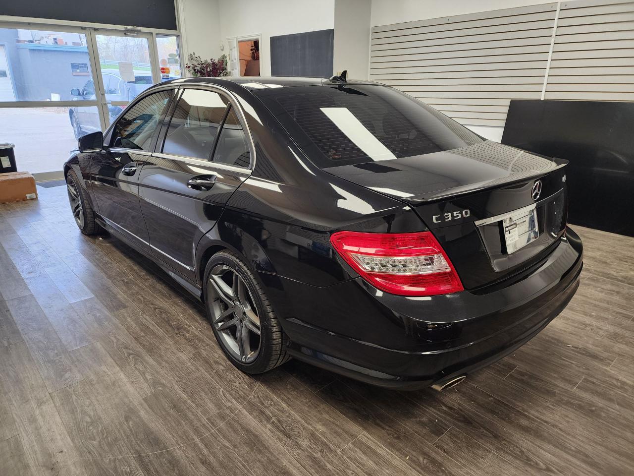 2011 Mercedes-Benz C-Class C 350 - Photo #7