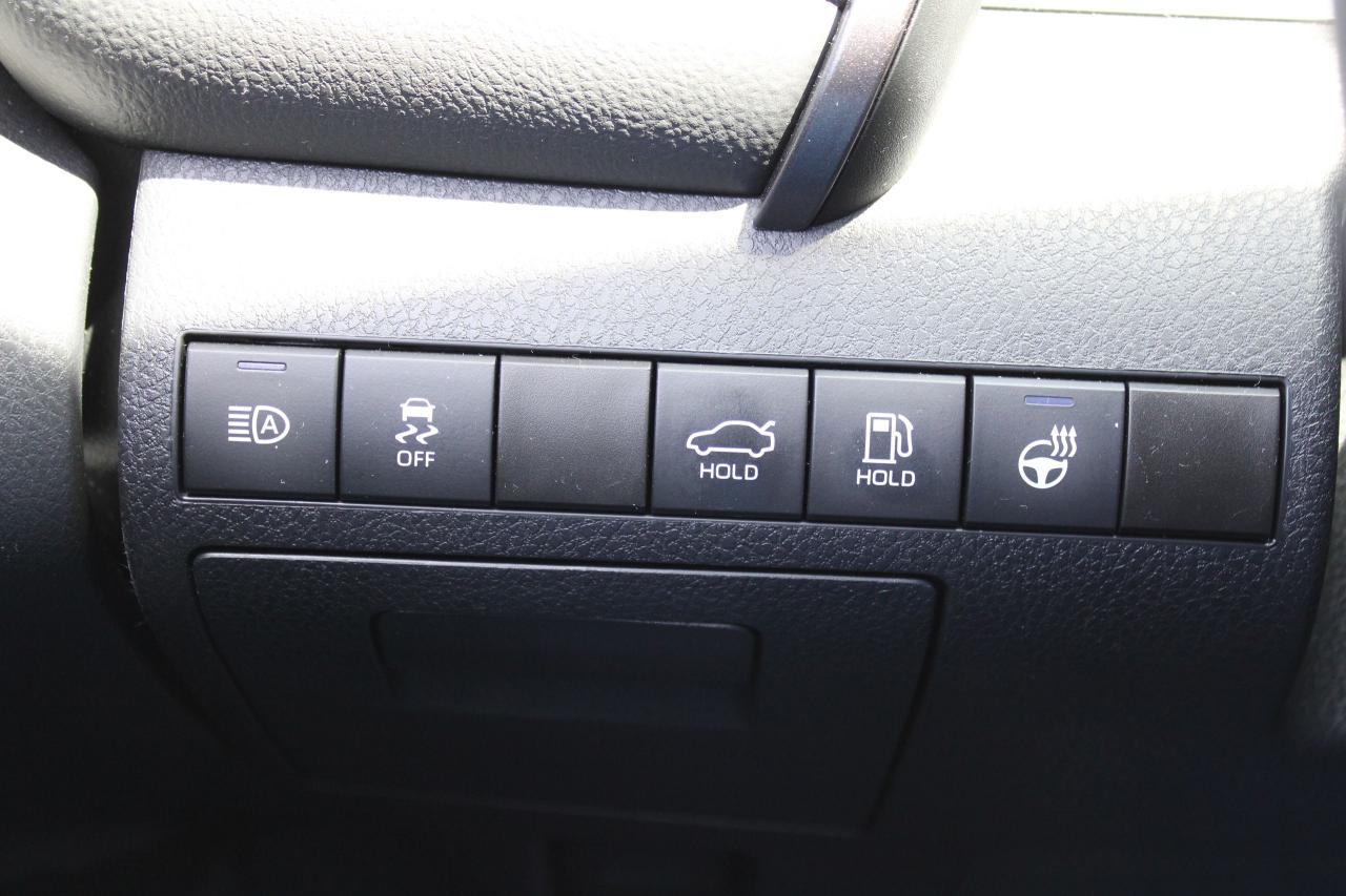 2024 Toyota Camry SE with Sunroof - Photo #6