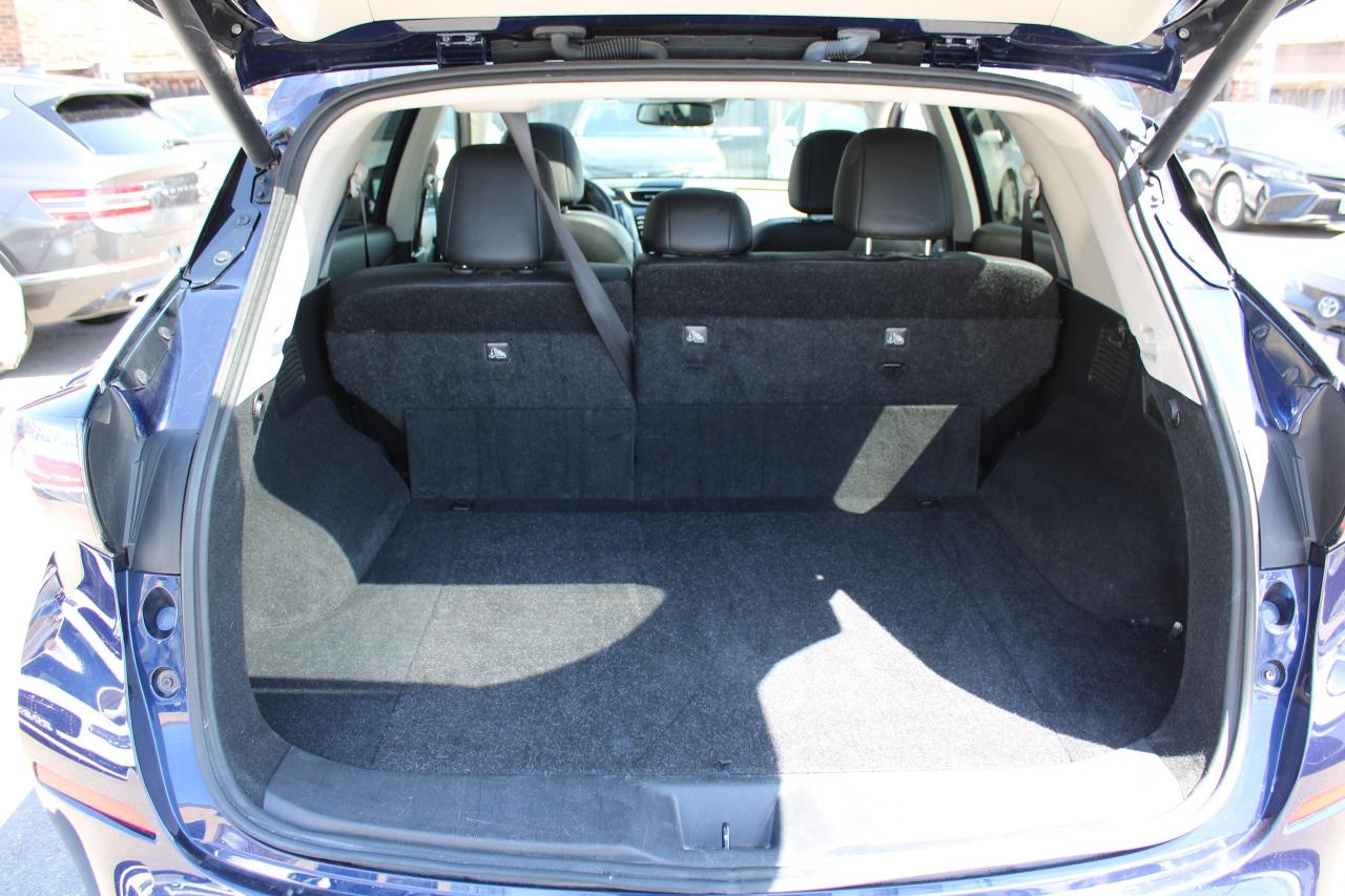 2023 Nissan Murano SL - Photo #2