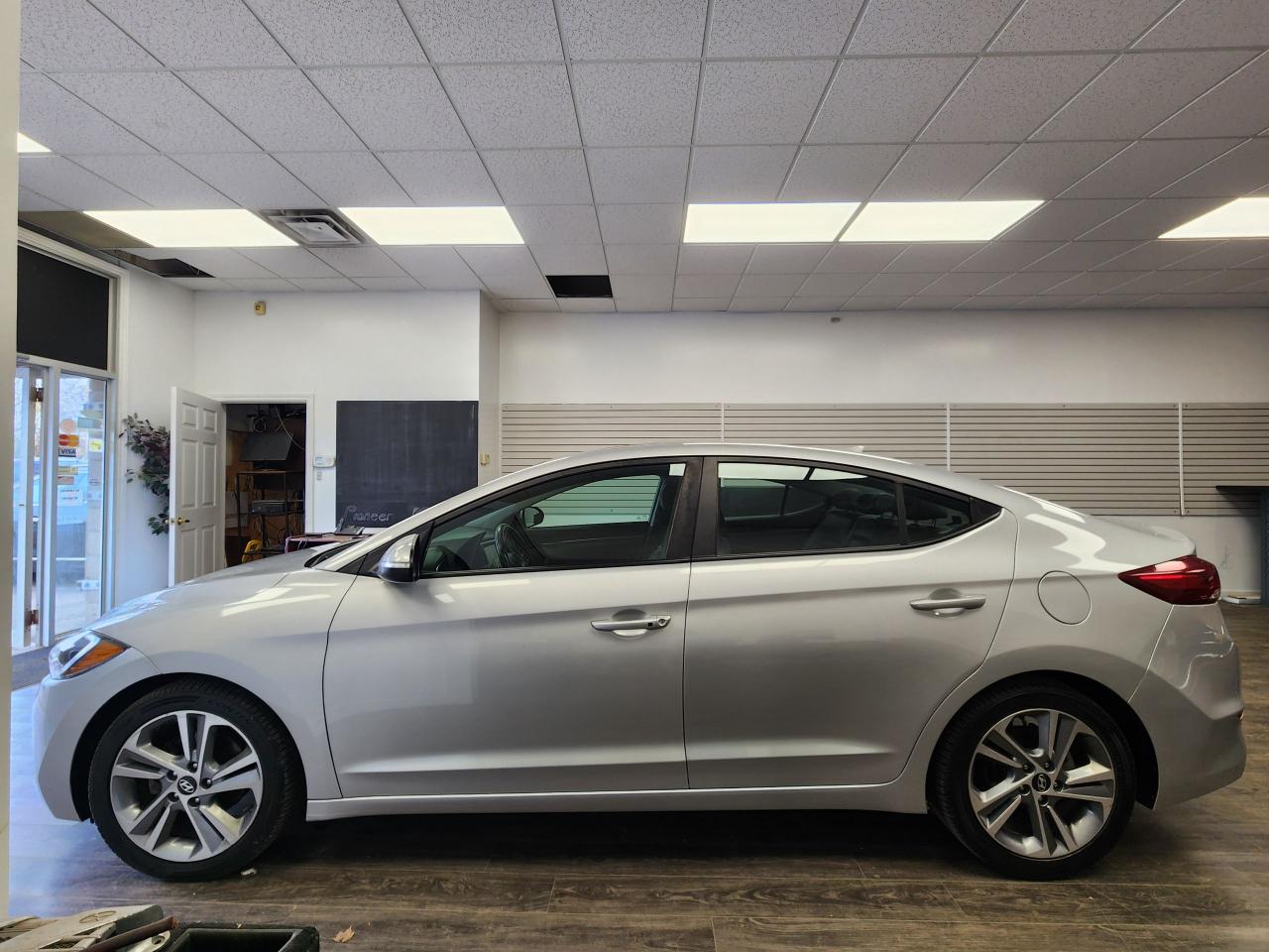 2017 Hyundai Elantra SE - Photo #4