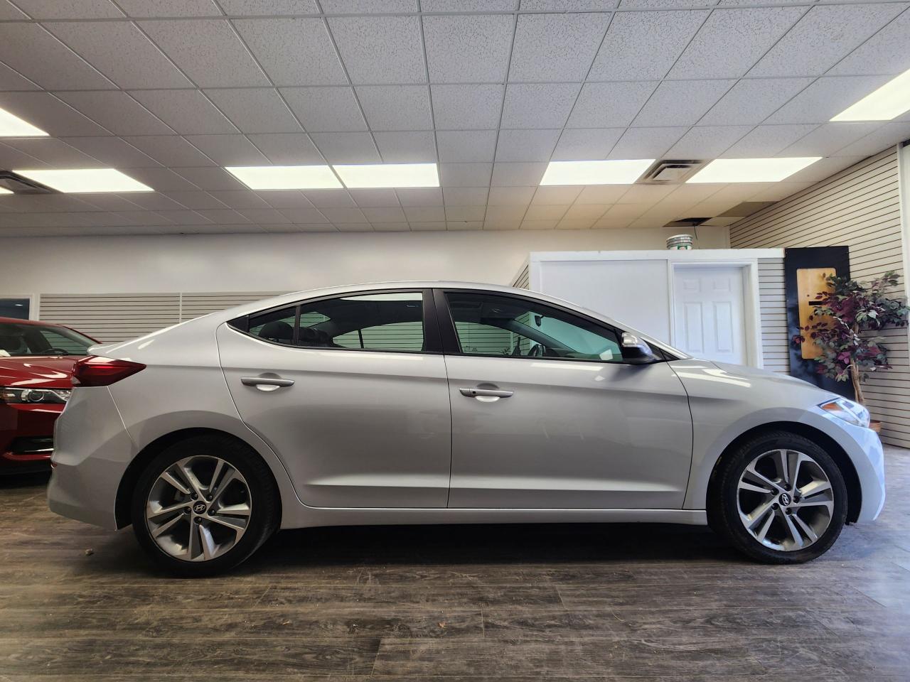 2017 Hyundai Elantra SE - Photo #5