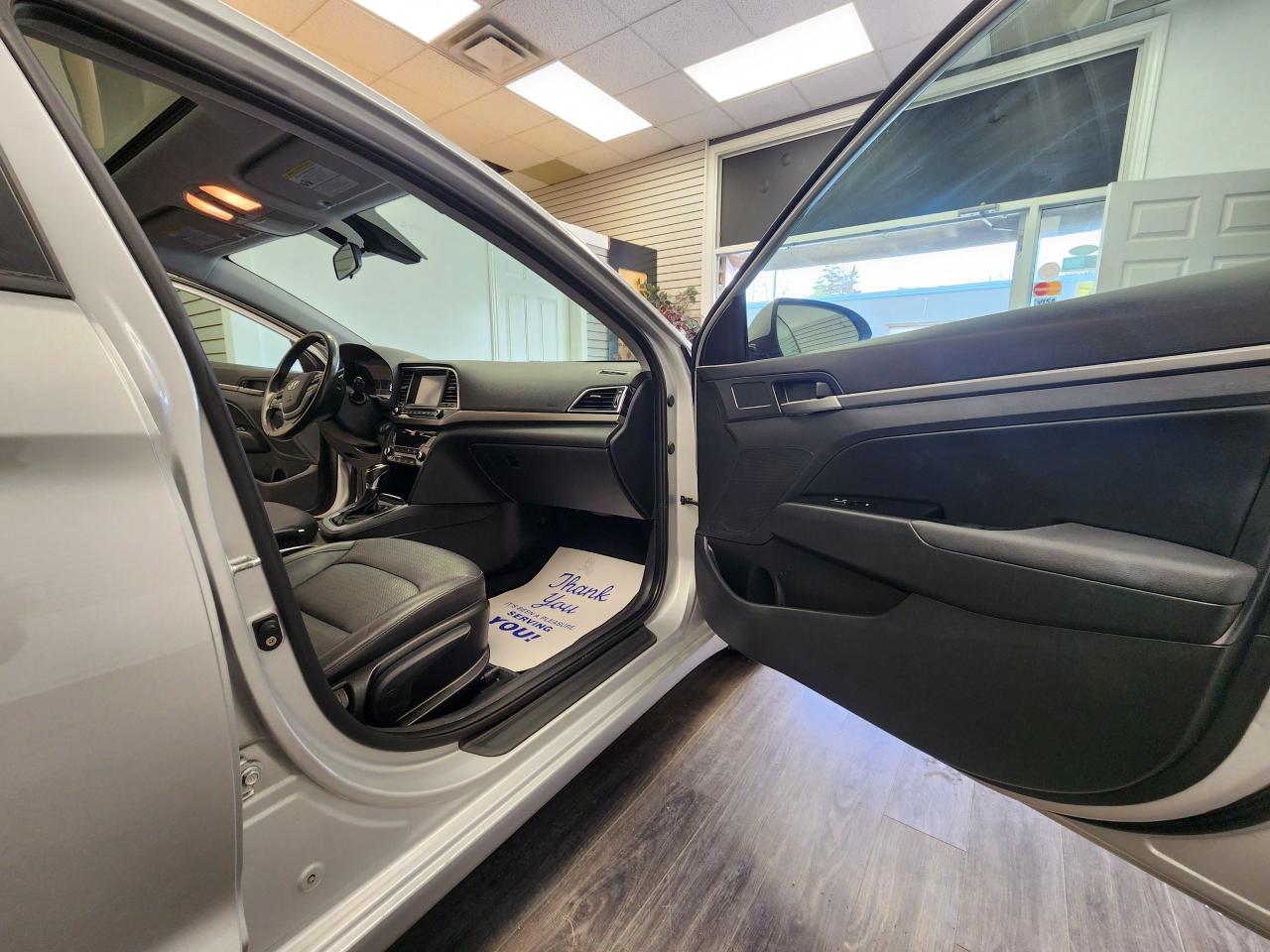 2017 Hyundai Elantra SE - Photo #12