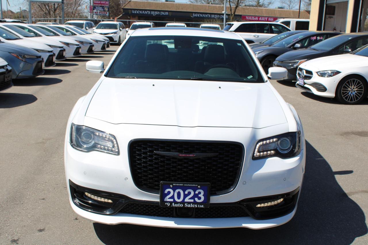 2023 Chrysler 300 300S - Photo #5