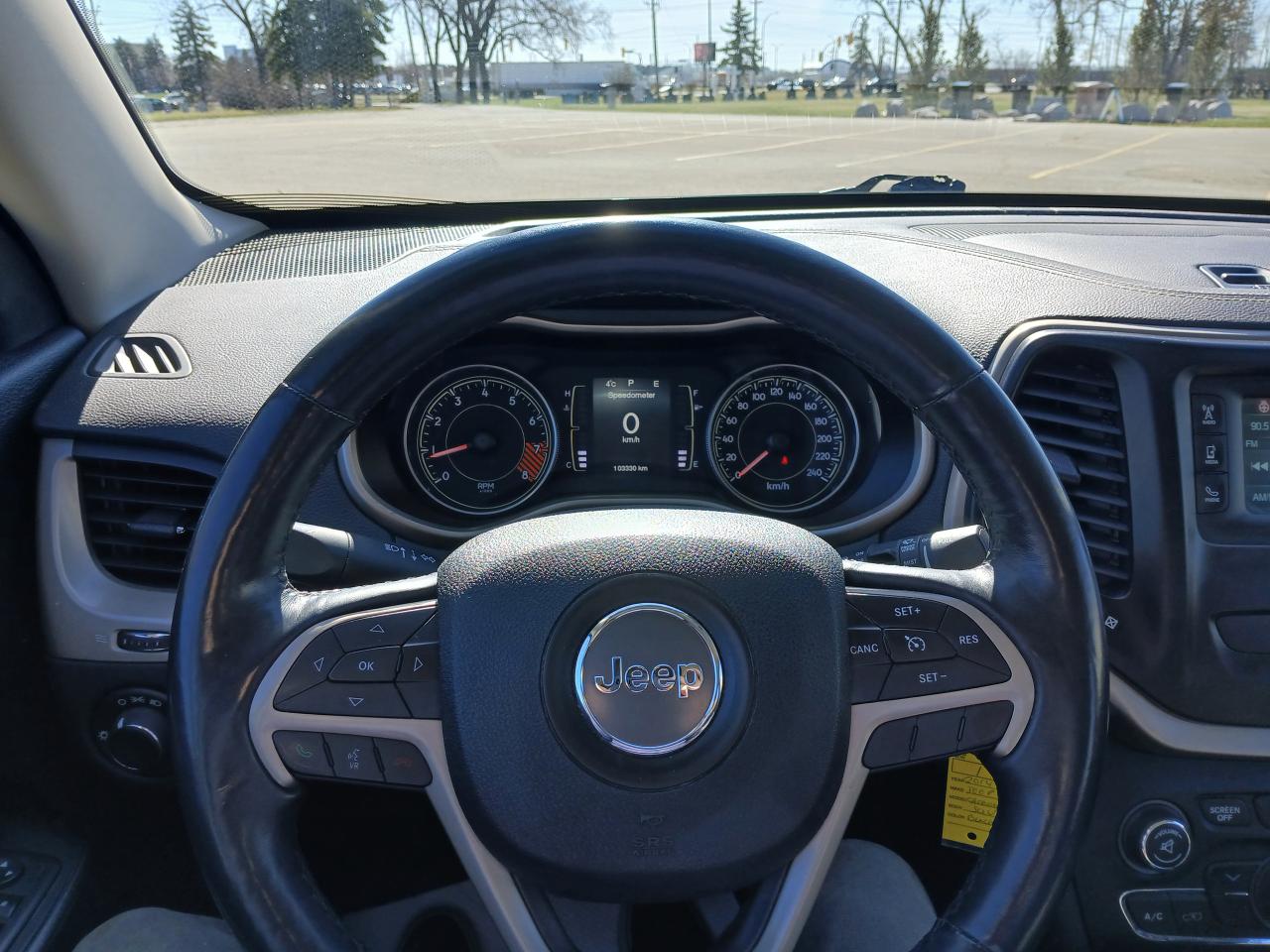 2014 Jeep Cherokee Sport - Photo #11