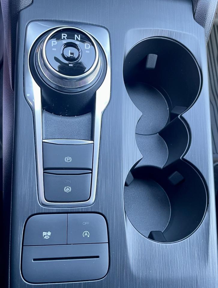 2025 Ford Escape ST-Line AWD Photo5