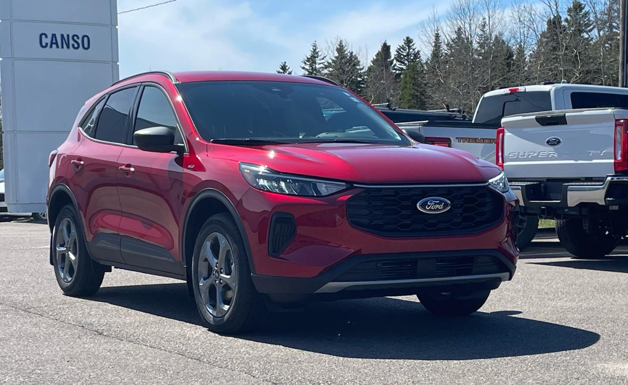 2025 Ford Escape ST-Line AWD Photo2