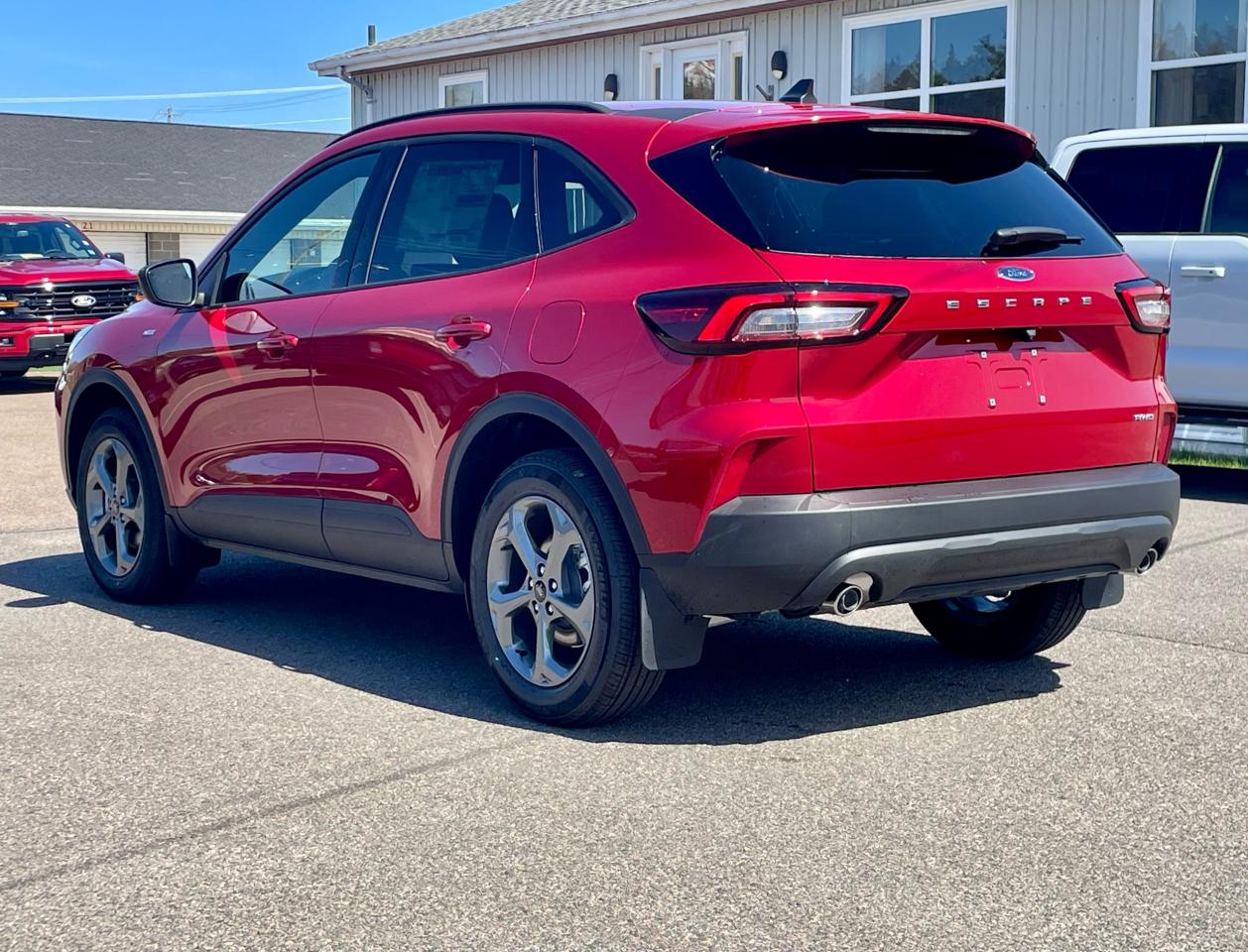 2025 Ford Escape ST-Line AWD Photo5